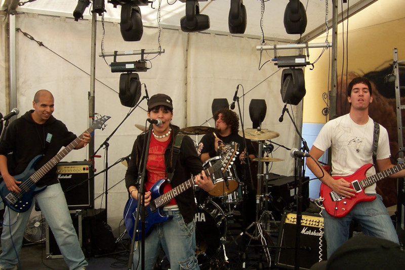 Banda Sala4 en acción